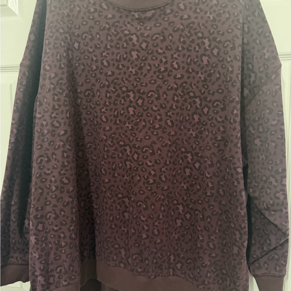 American Eagle Burgundy Jegging-Fit Pullover